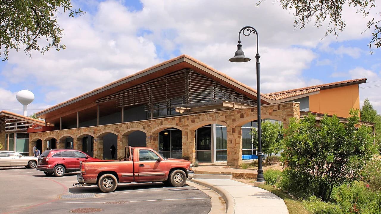 Lake Travis Community Library in Lakeway