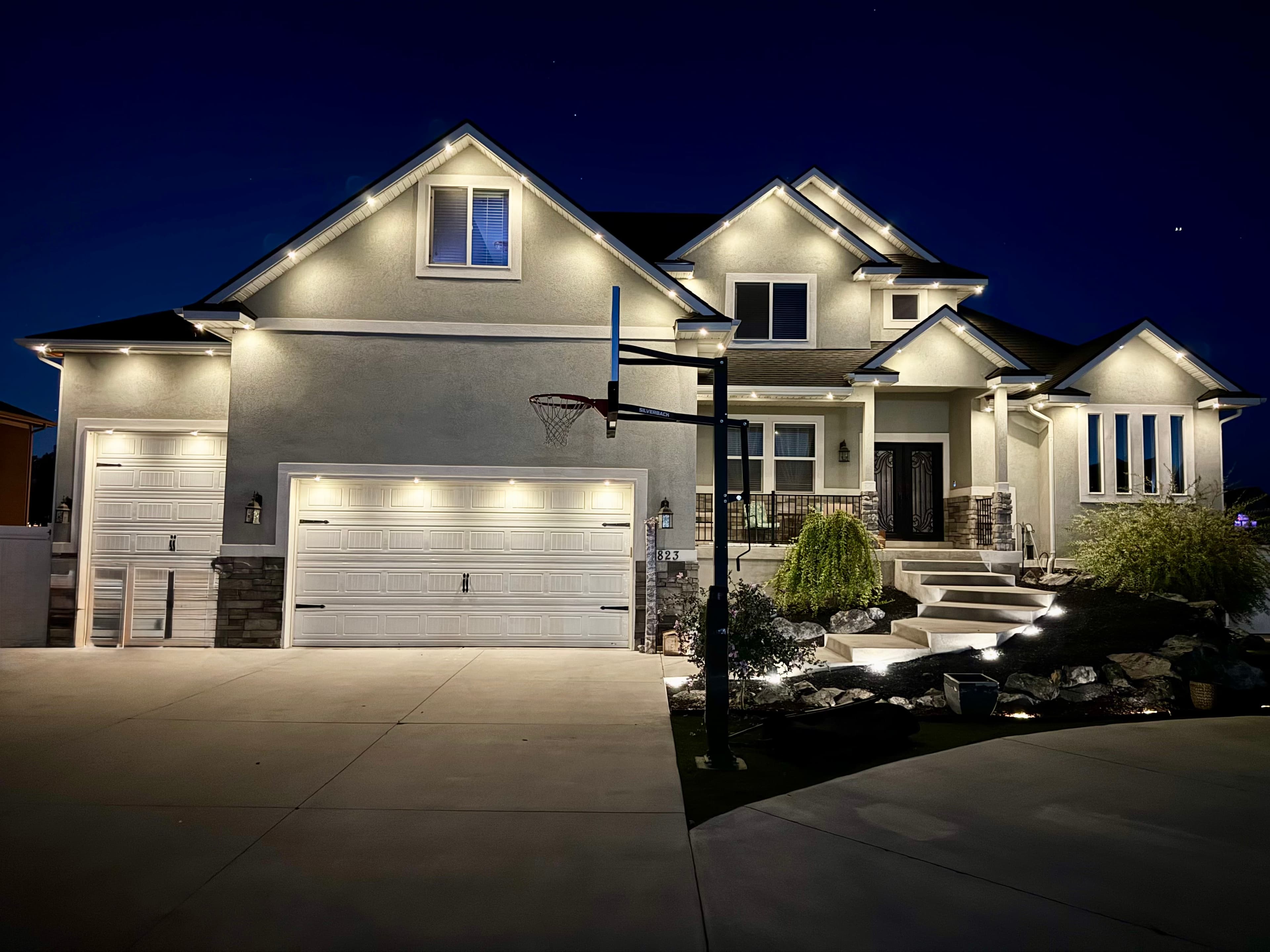 Permanent LED roofline lighting on a Stone Oak home in far north San Antonio